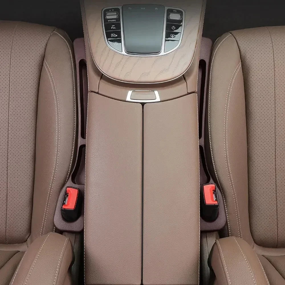 Set of two gap fillers fitted on the driver and passenger sides of a car's leather seats